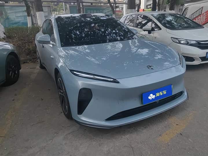 Фото 1 - Nio ET5T