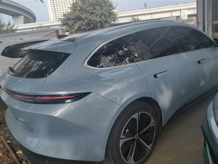 Фото 3 - Nio ET5T