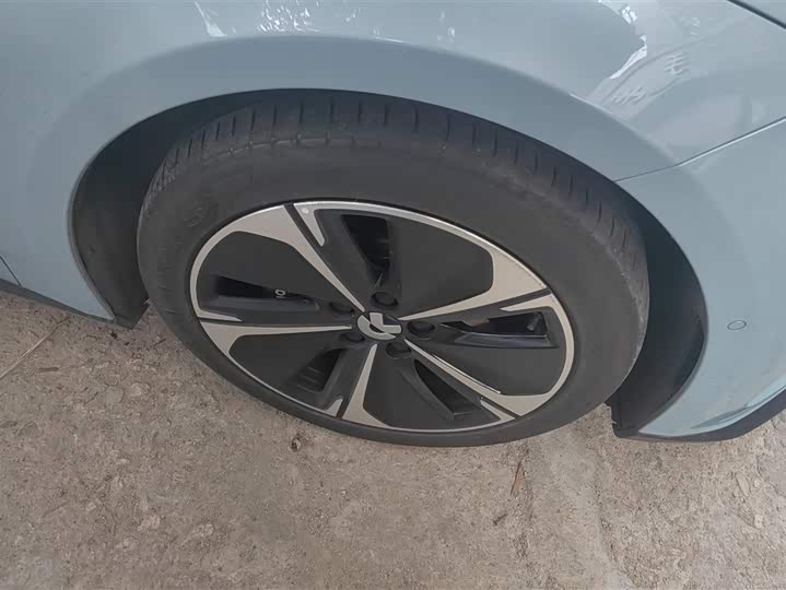 Фото 6 - Nio ET5T