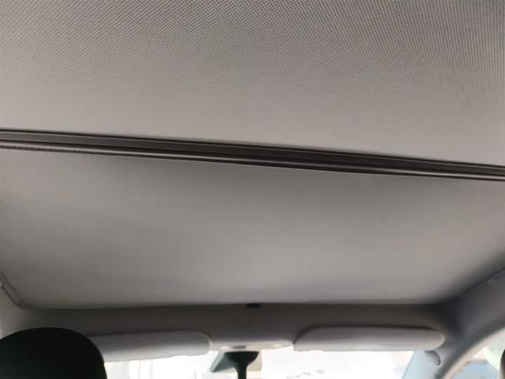 Фото 9 - Tesla Model Y