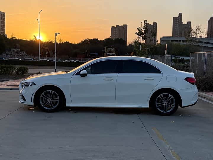 Фото 4 - Mercedes-Benz A-Class