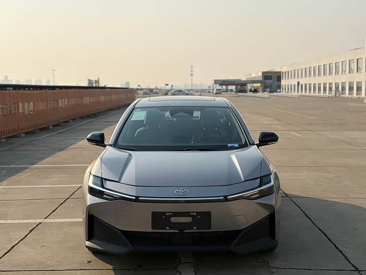 Фото 2 - Toyota bZ3