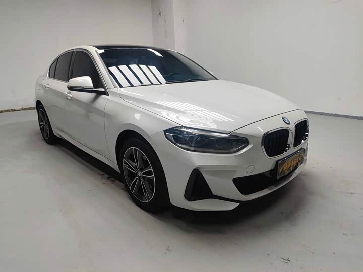 Фото 1 - BMW 1 Series