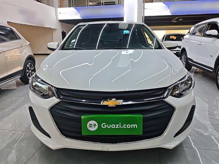 Фото 3 - Chevrolet Onix (Cavalier)