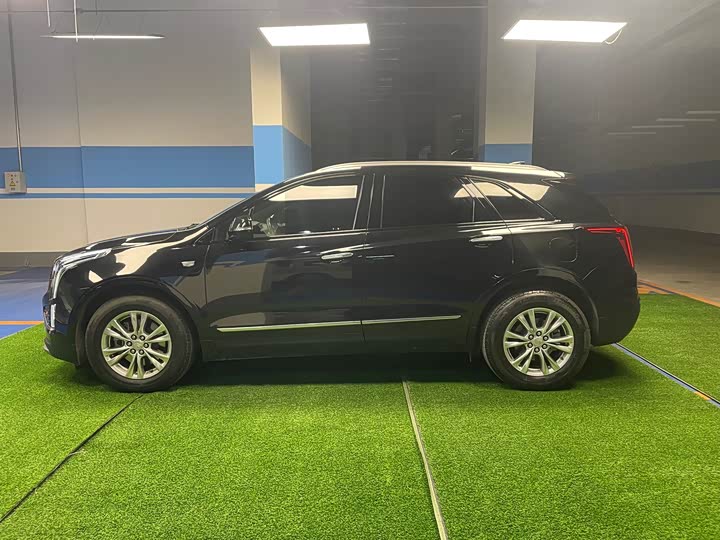 Фото 7 - Cadillac XT5