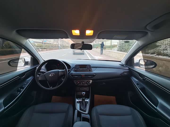 Фото 4 - Hyundai Celesta