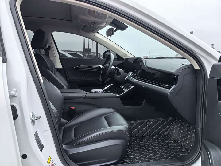 Фото 5 - Bestune B70