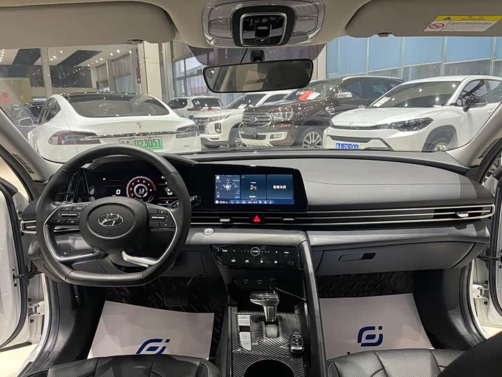 Фото 4 - Hyundai Elantra N line