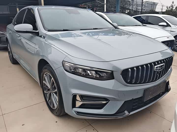 Фото 2 - Geely Preface