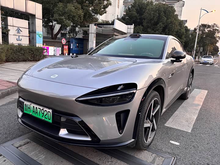 Фото 2 - Xiaomi YU7