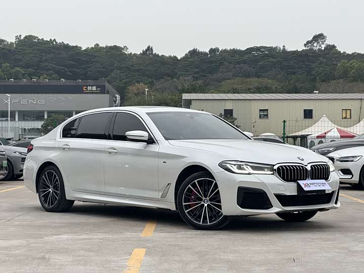 Фото 2 - BMW 5 Series