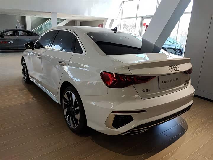 Фото 5 - Audi A3