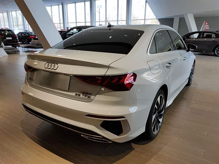 Фото 7 - Audi A3