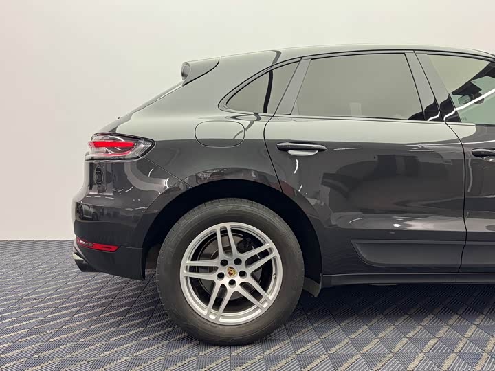 Фото 8 - Porsche Macan