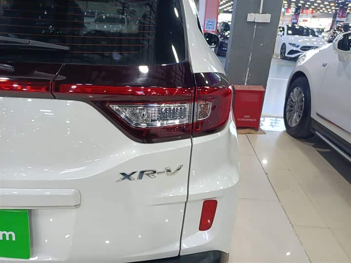 Фото 8 - Honda XR-V