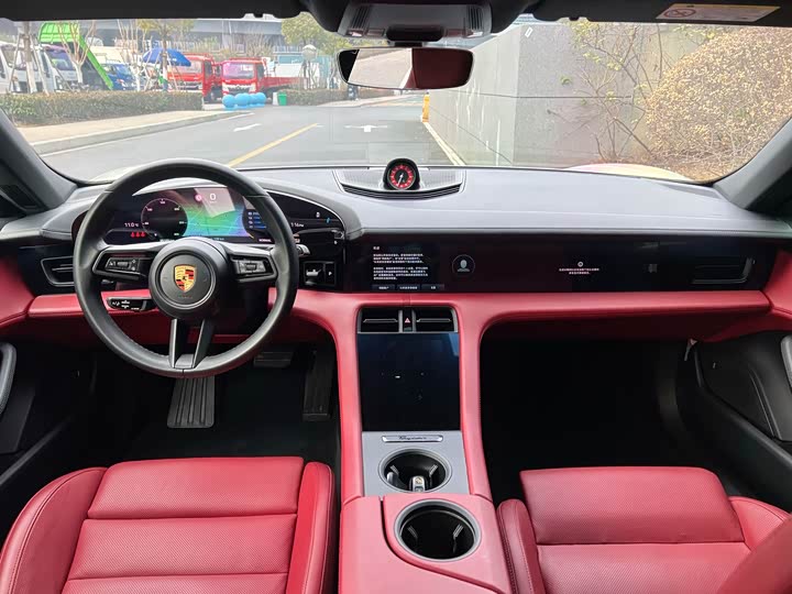 Фото 5 - Porsche Taycan