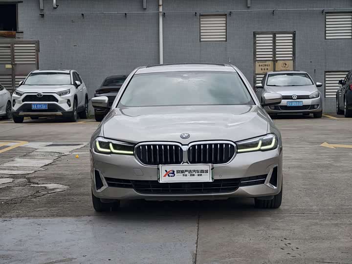 Фото 2 - BMW 5 Series Hybrid