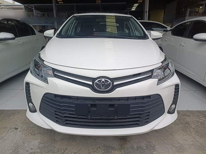 Фото 3 - Toyota Vios