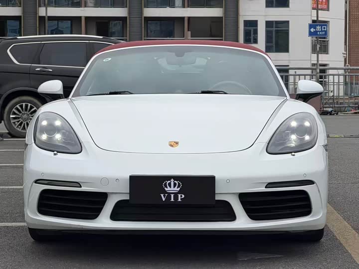 Фото 2 - Porsche 718