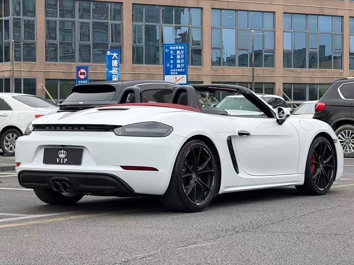 Фото 7 - Porsche 718