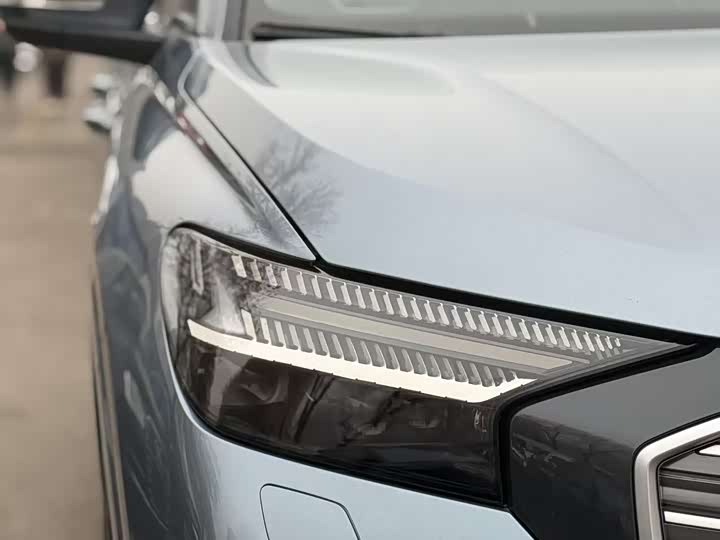 Фото 4 - Audi Q4 e-tron