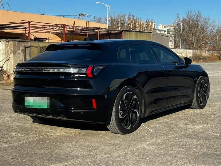 Фото 3 - Zeekr 001