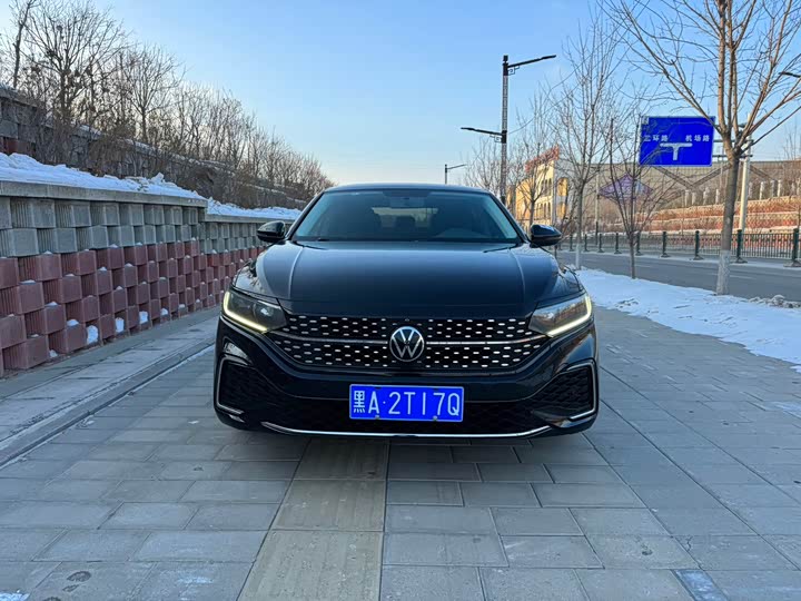 Фото 2 - Volkswagen Passat