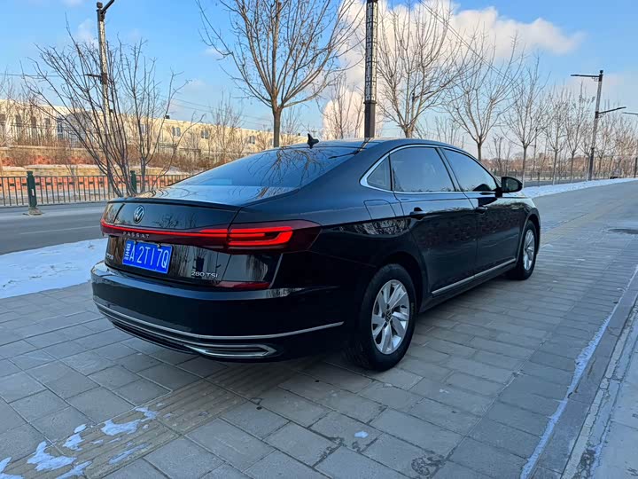 Фото 8 - Volkswagen Passat