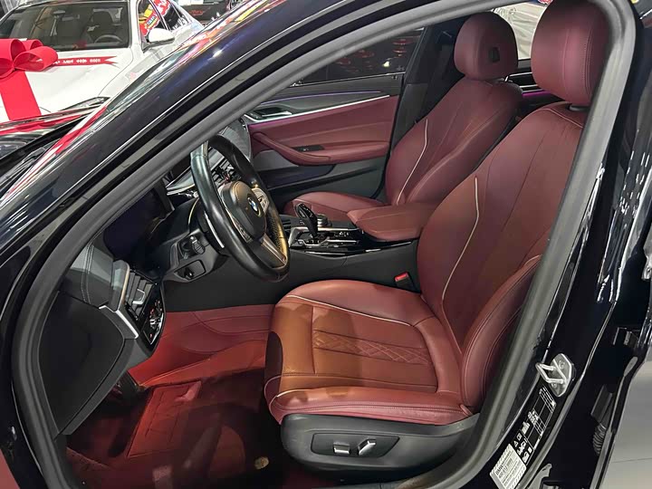 Фото 4 - BMW 5 Series