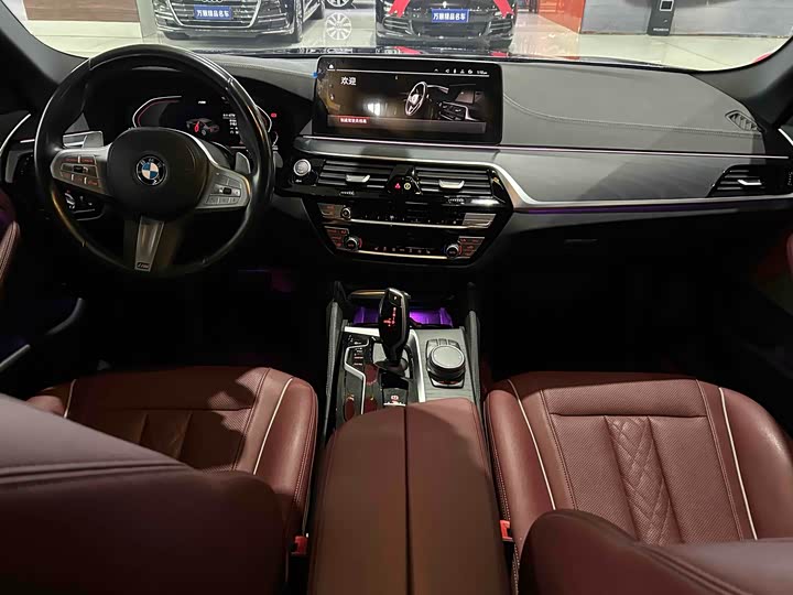 Фото 9 - BMW 5 Series