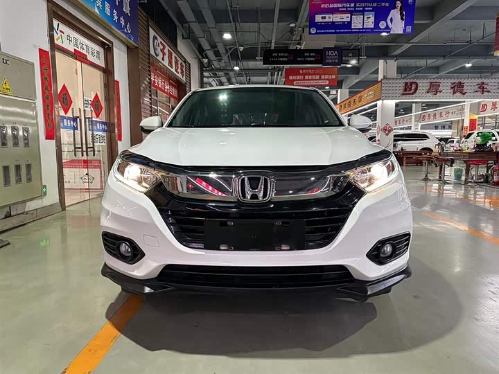 Фото 2 - Honda Vezel
