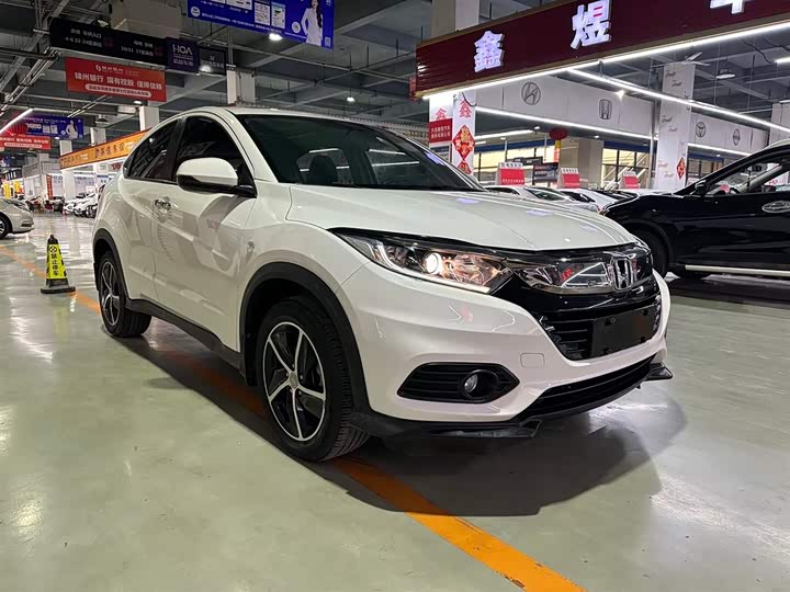 Фото 6 - Honda Vezel