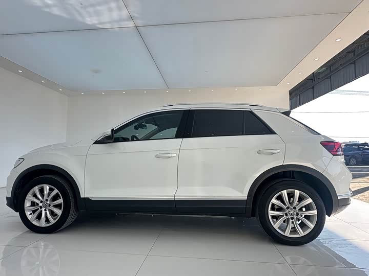 Фото 4 - Volkswagen T-Roc
