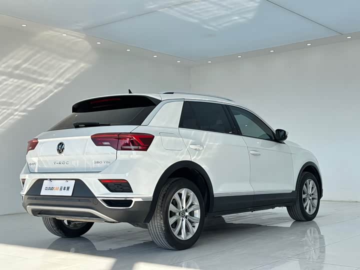 Фото 7 - Volkswagen T-Roc