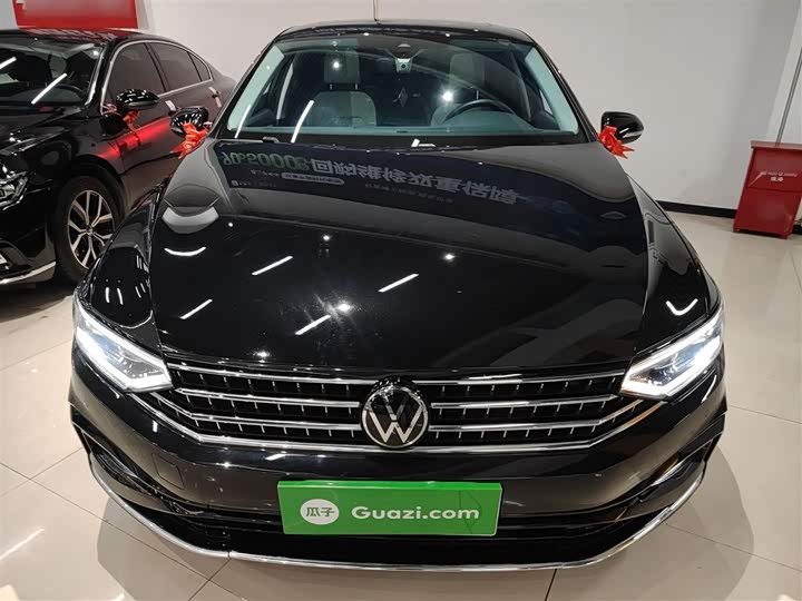 Фото 3 - Volkswagen Magotan