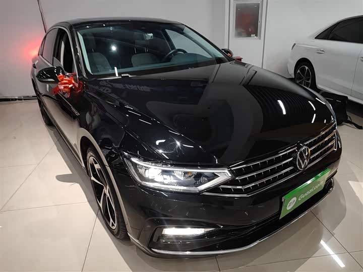 Фото 4 - Volkswagen Magotan