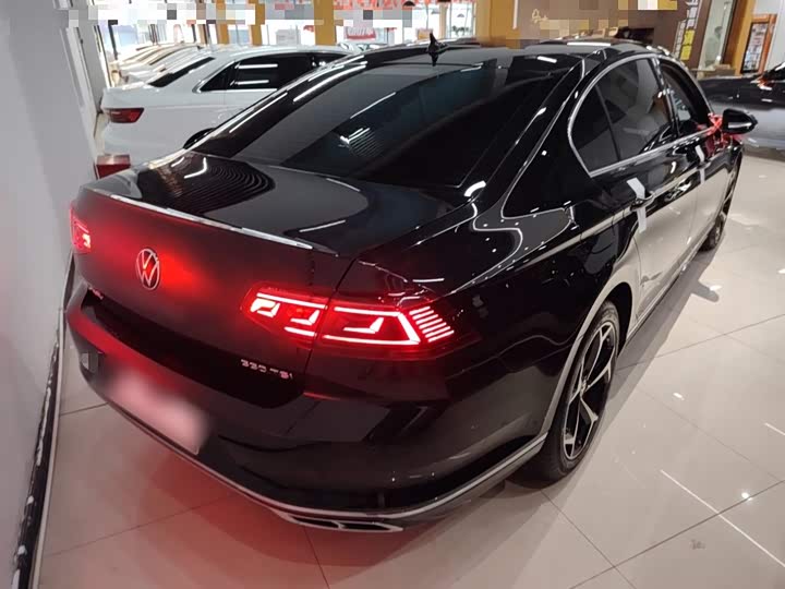 Фото 7 - Volkswagen Magotan