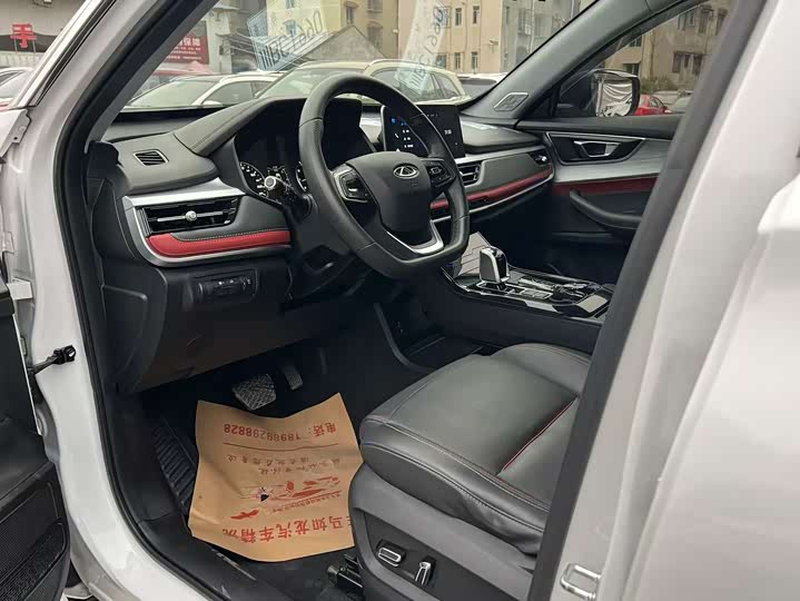 Фото 8 - Chery Tiggo 7