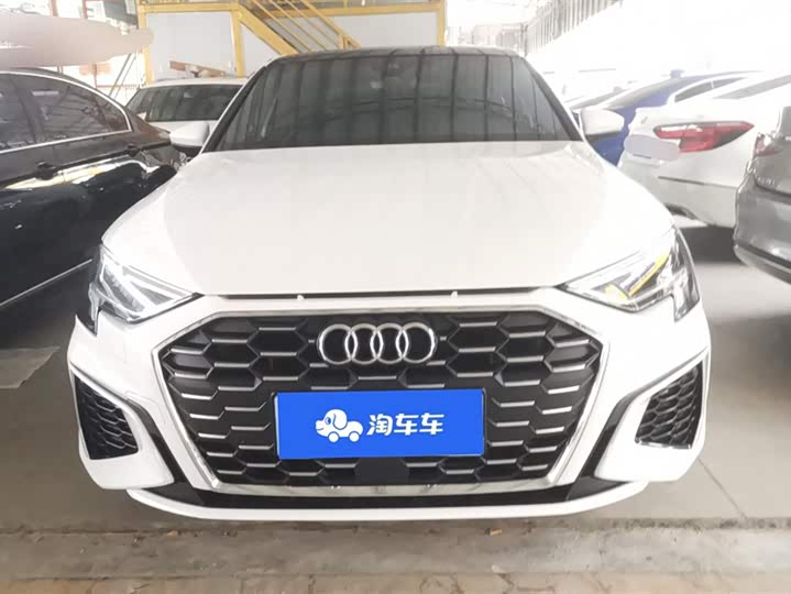 Фото 2 - Audi A3