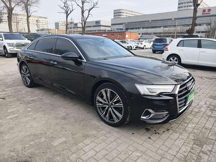 Фото 3 - Audi A6L