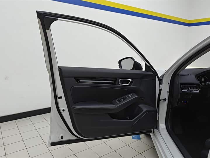 Фото 7 - Honda Civic