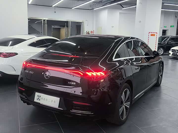 Фото 4 - Mercedes-Benz EQE