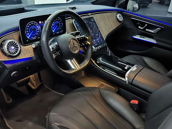 Фото 7 - Mercedes-Benz EQE