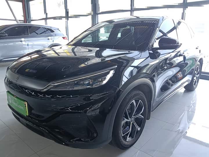 Фото 2 - BYD Yuan Plus