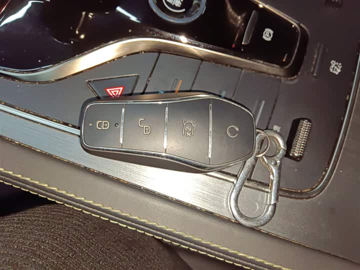 Фото 9 - BYD Yuan Plus