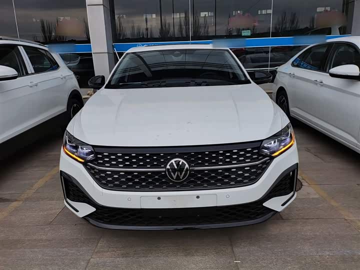 Фото 3 - Volkswagen Lavida