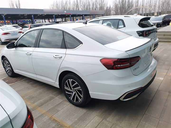 Фото 5 - Volkswagen Lavida