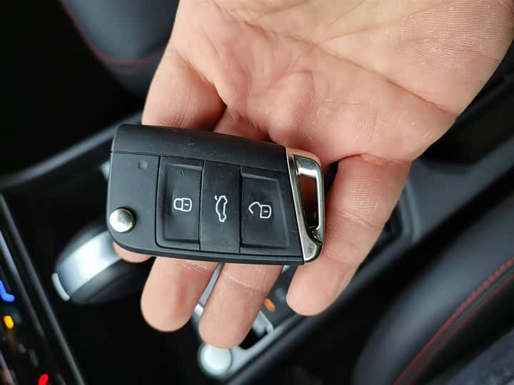 Фото 9 - Volkswagen Lavida