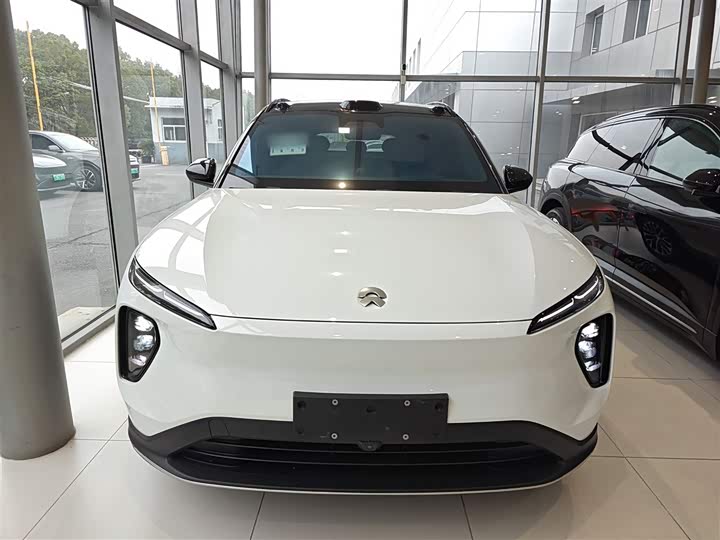 Фото 3 - Nio ES6