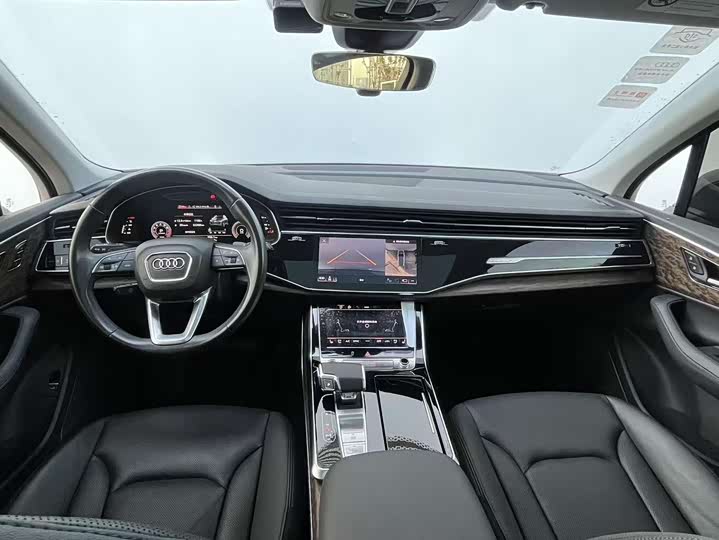 Фото 7 - Audi Q7
